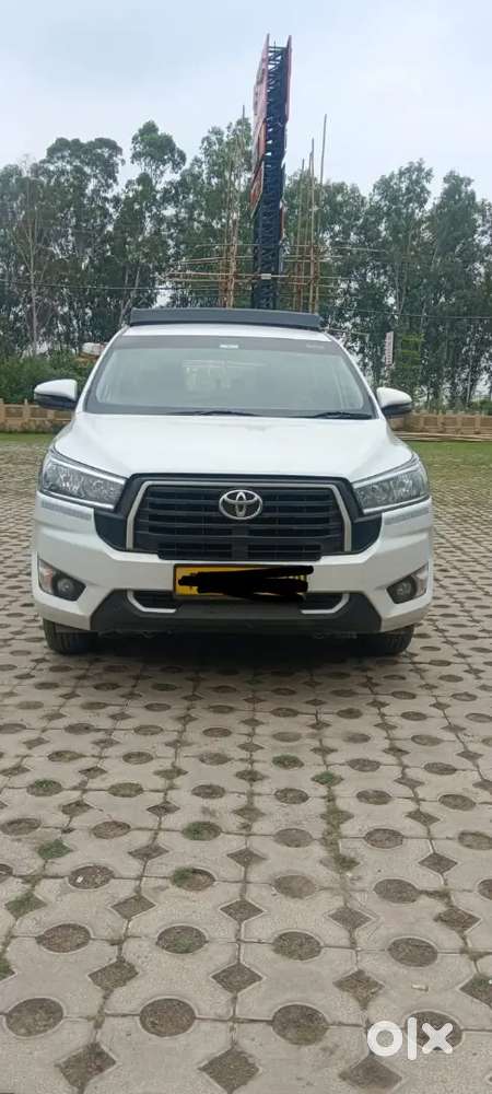 Toyota Innova Crysta 2023 Suv