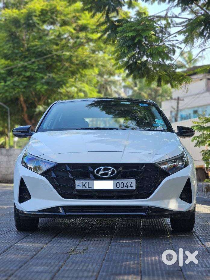 Hyundai New I20 1.2 Asta (o) Ivt, 2022, Petrol