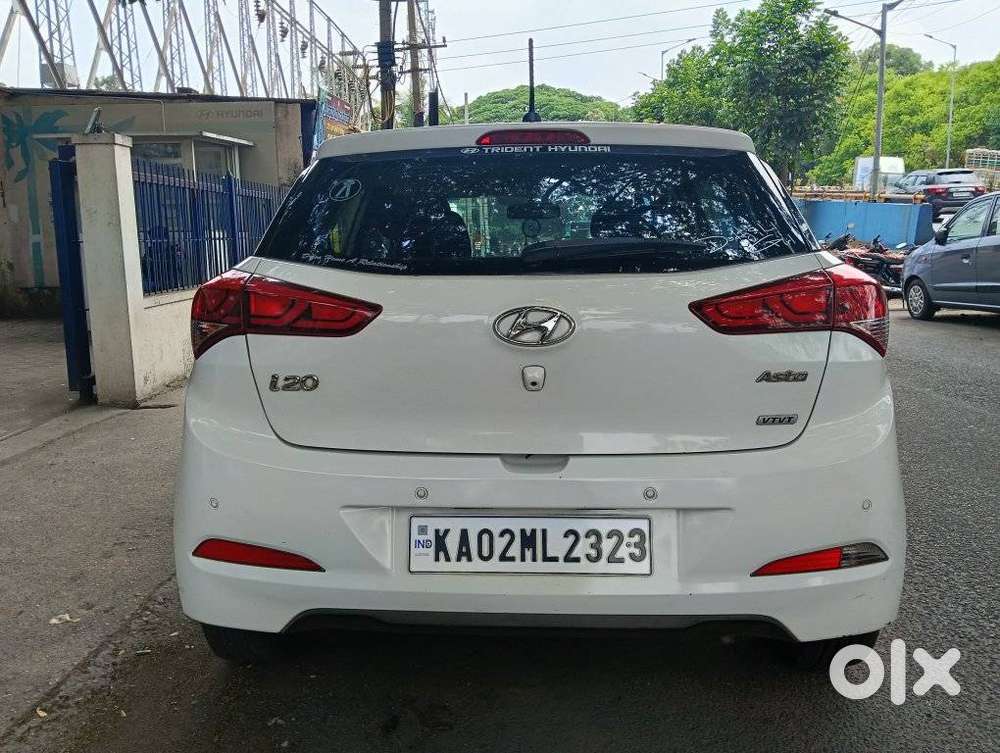 Hyundai I20 Asta (o) 1.2 Ivt, 2015, Petrol
