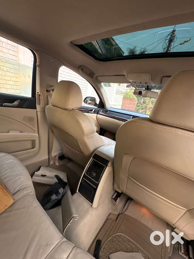 Skoda Superb 2012 Petrol Sunroof Mp09