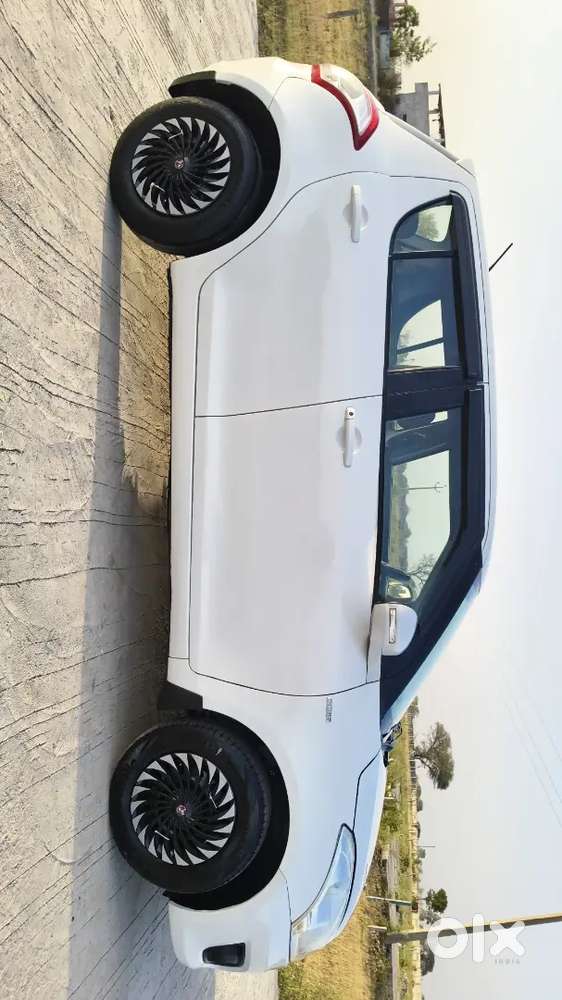 Maruti Suzuki Swift 2012