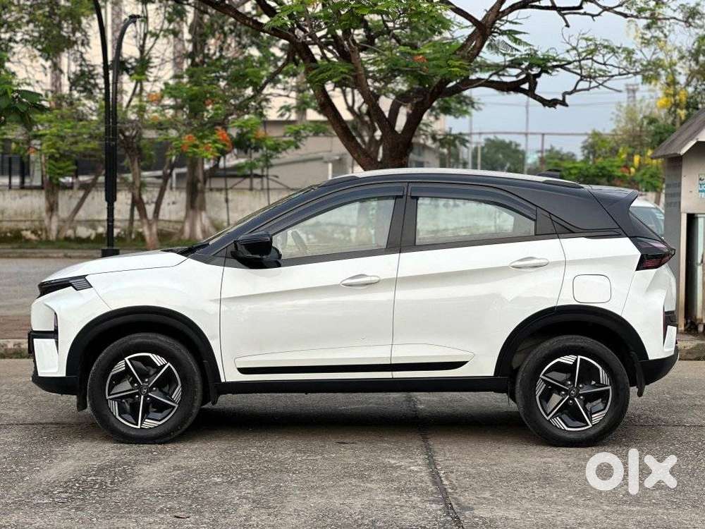 Tata Nexon Fearless Plus S 1.2 Revotron Petrol 6mt Dt, 2024, Petrol