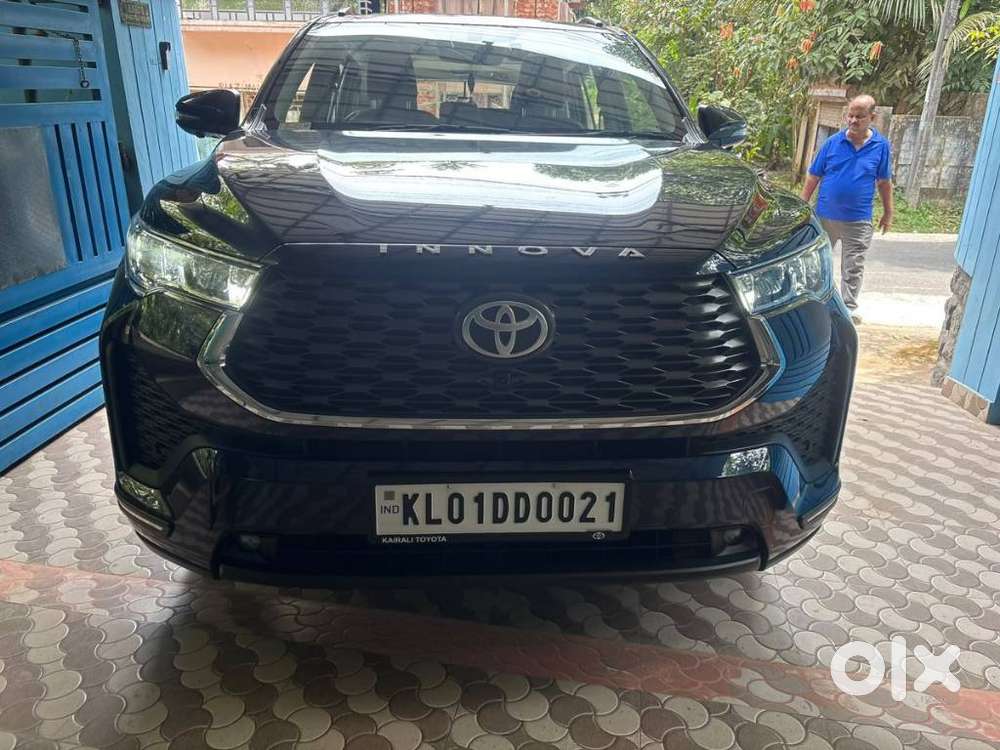 Toyota Innova Hycross 2.0 Vx Hybrid 8 Str, 2024, Petrol