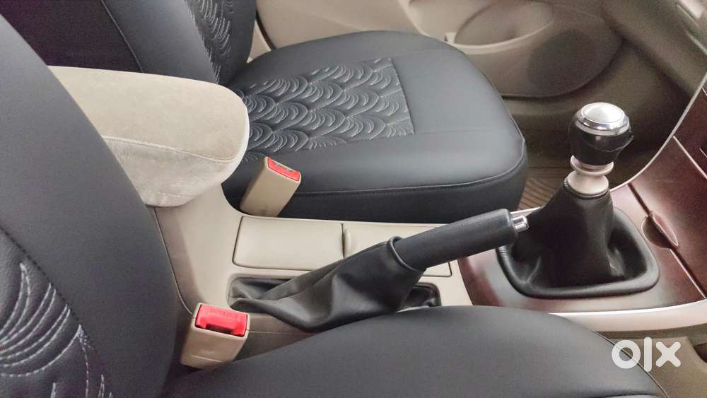 Toyota Corolla Altis 2010-2013 G, 2013, Petrol