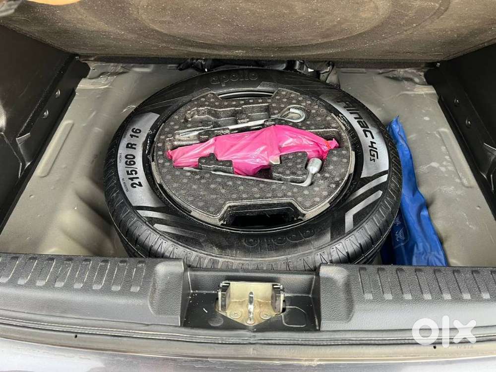 Maruti Suzuki Brezza 1.5 Zxi Plus At Smart Hybrid, 2021, Petrol