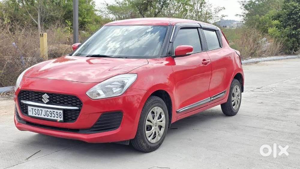 Maruti Suzuki Swift Vxi + Manual, 2022, Petrol