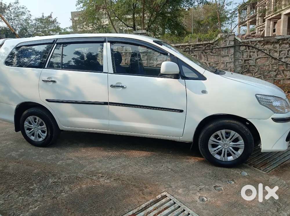 Toyota Innova 2012 Diesel Well Maintained