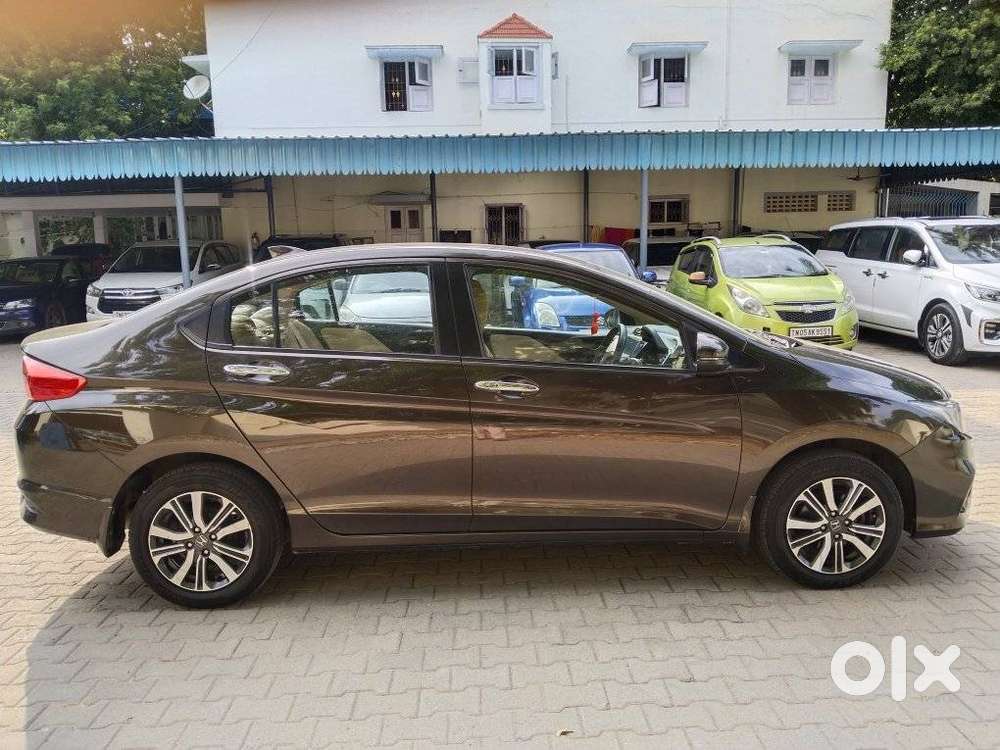 Honda City I-vtec V, 2018, Petrol
