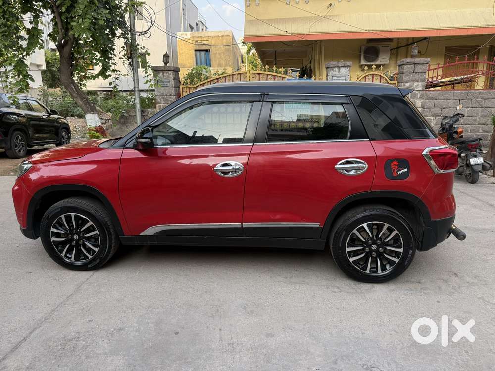 Maruti Suzuki Brezza 1.5 Zxi Plus Smart Hybrid Dual Tone, 2022, Petr..