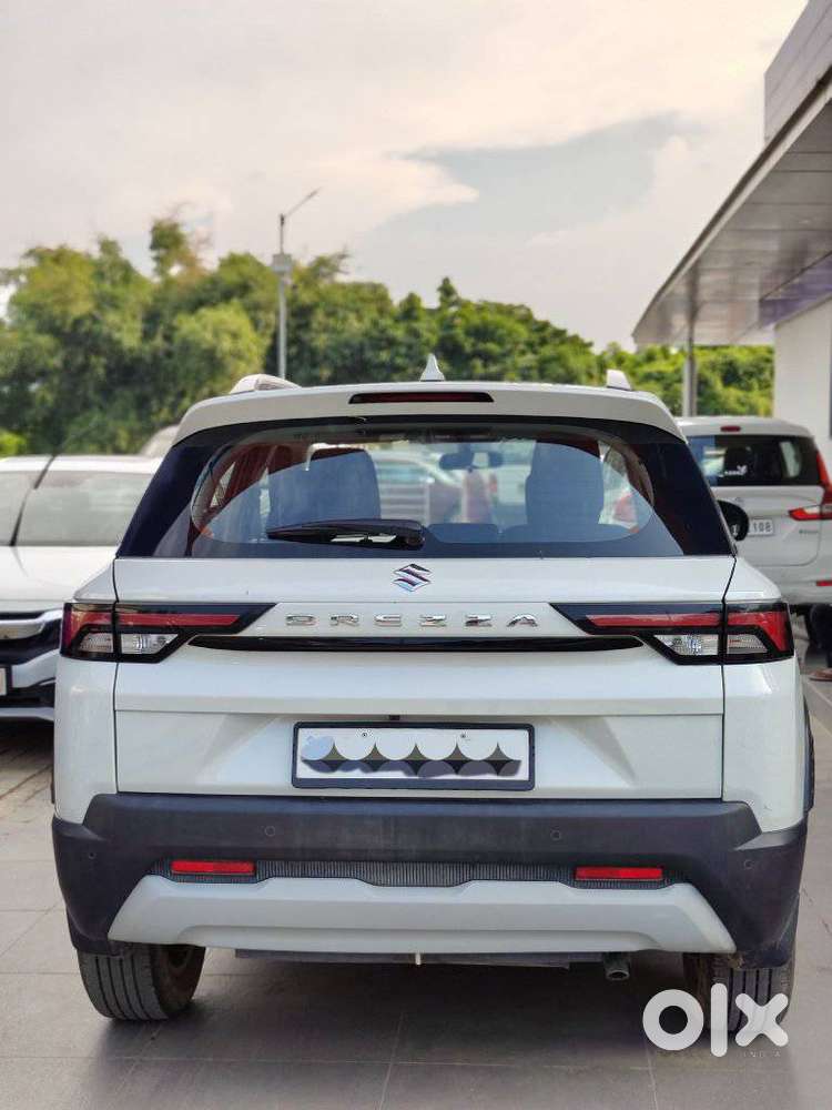 Maruti Suzuki Brezza 1.5 Zxi Smart Hybrid, 2023, Petrol