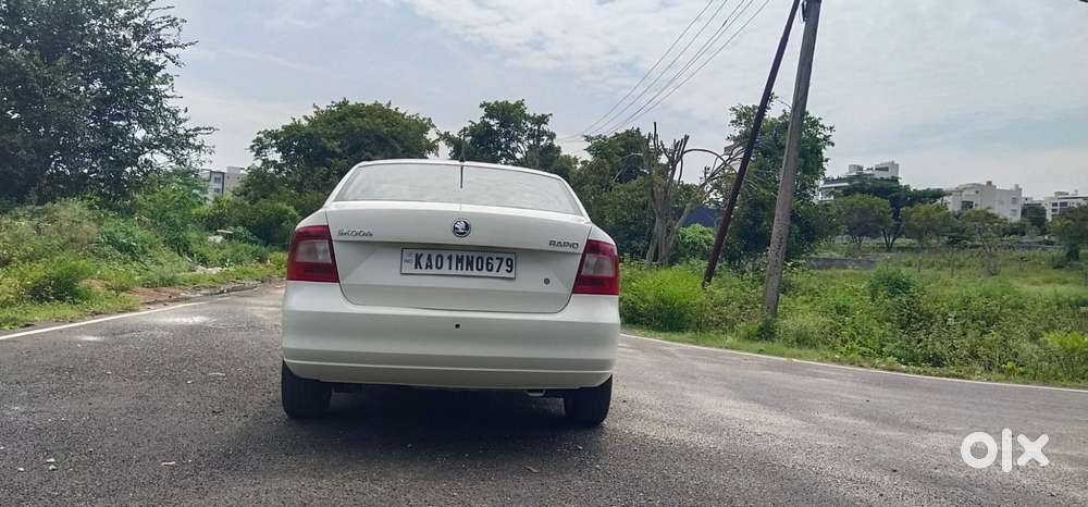 Skoda Rapid 1.6 Mpi At Style Plus, 2016, Petrol