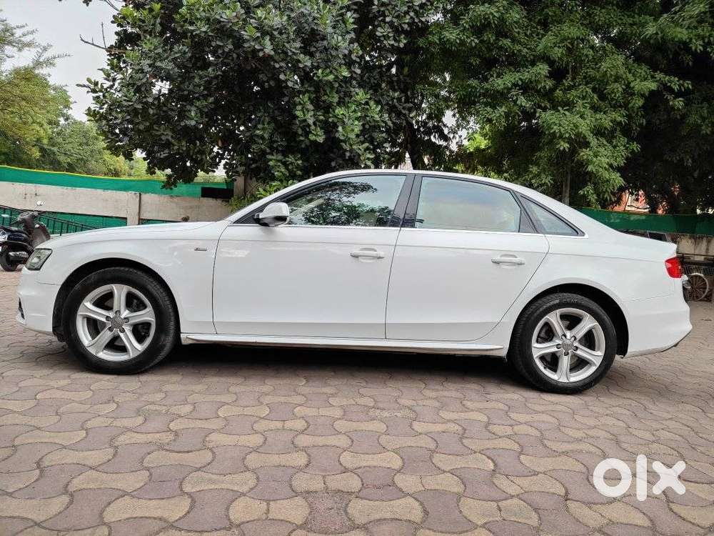 Audi A4 2.0 Tdi Premium With Sunroof, 2013, Diesel