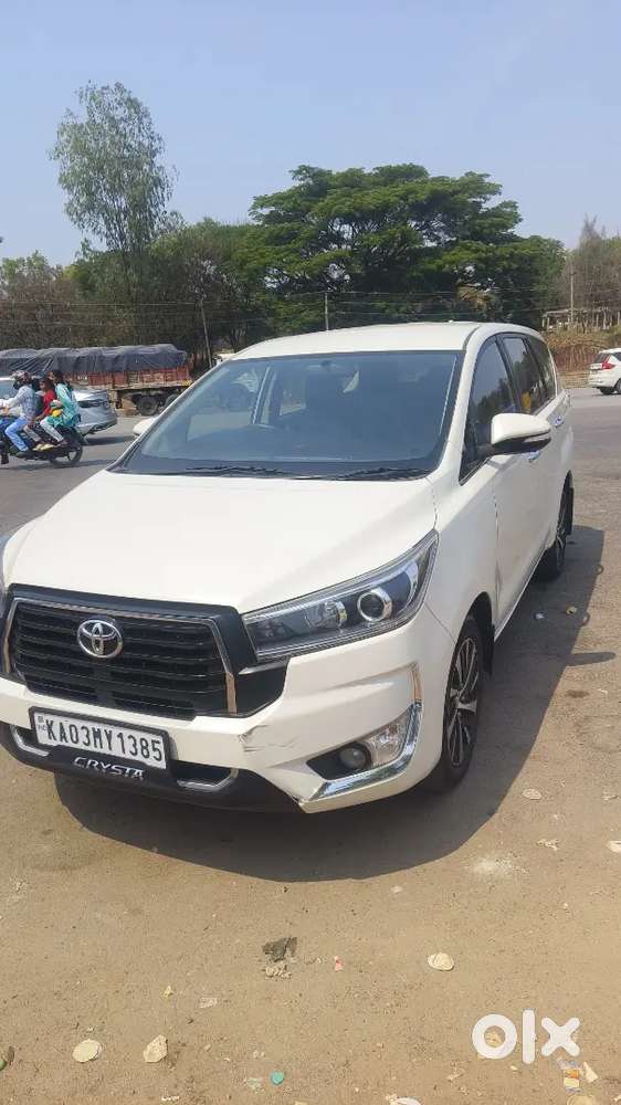 Toyota Innova Crysta 2016