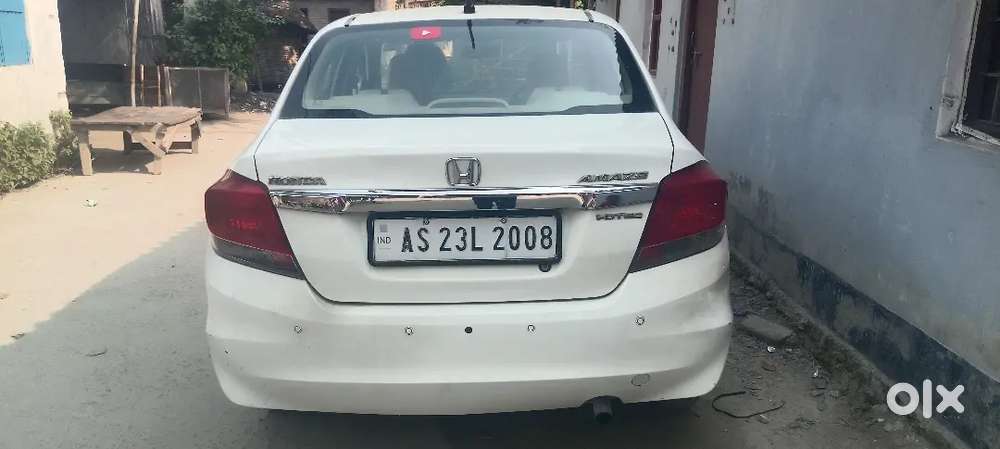 Honda Amaze 2nd Gen 2014 Diesel 80000 Km Driven