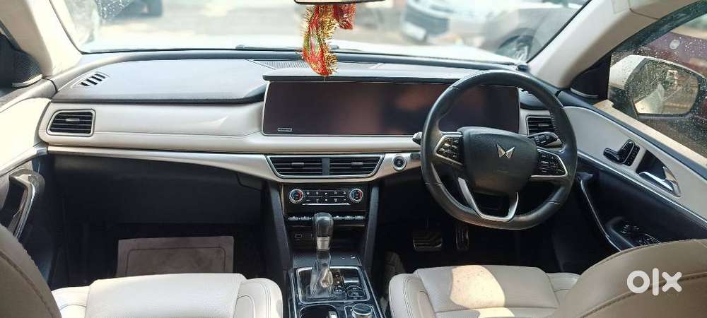 Mahindra Xuv 7xo Ax7 Diesel At, 2022, Diesel
