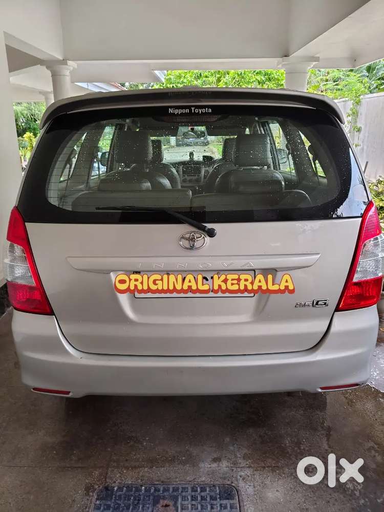 Toyota Innova 2012 Diesel Good ( Rate Is Negotiable)