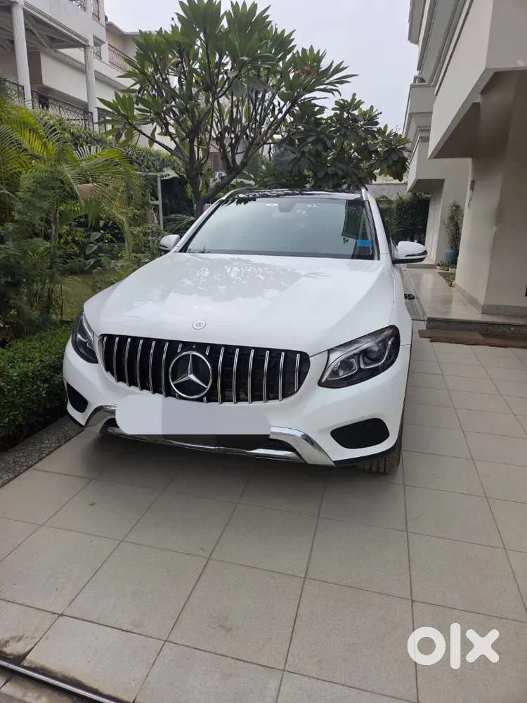 Mercedes Glc 220d 4matic
2017 Model
1st Owner
1,02,000 Km Driven
Insur