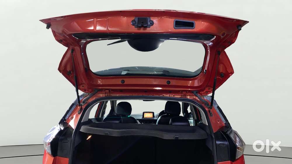 Tata Nexon Xz Plus (hs), 2022, Petrol