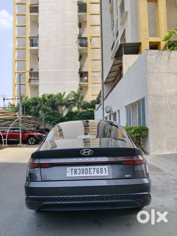 Hyundai Verna 1.5 Sx (o) Ivt, 2023, Petrol