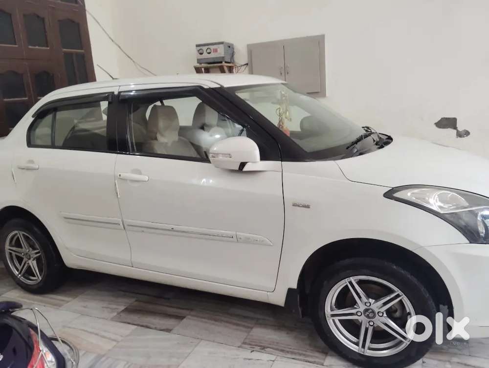 Maruti Suzuki Swift Dzire 2015 Diesel 72000 Km Driven
