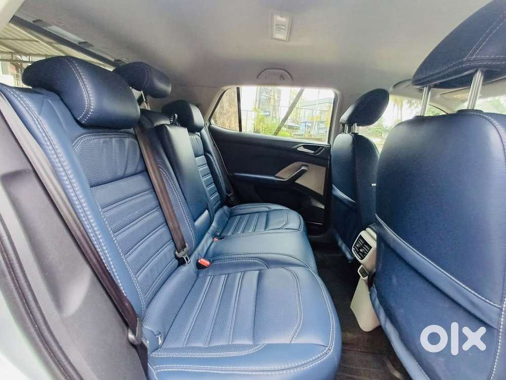 Volkswagen Taigun 1.0 Tsi Highline At, 2022, Petrol