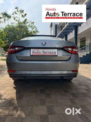 Skoda Superb 1.8 Elegance Tsi At, 2016, Petrol