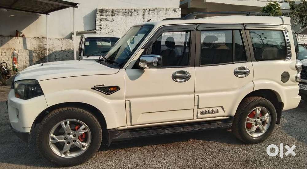Mahindra Scorpio S10, 2016, Diesel