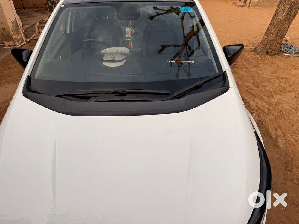 Tata Altroz Xz Plus Petrol Edition Start Stop Push Button
