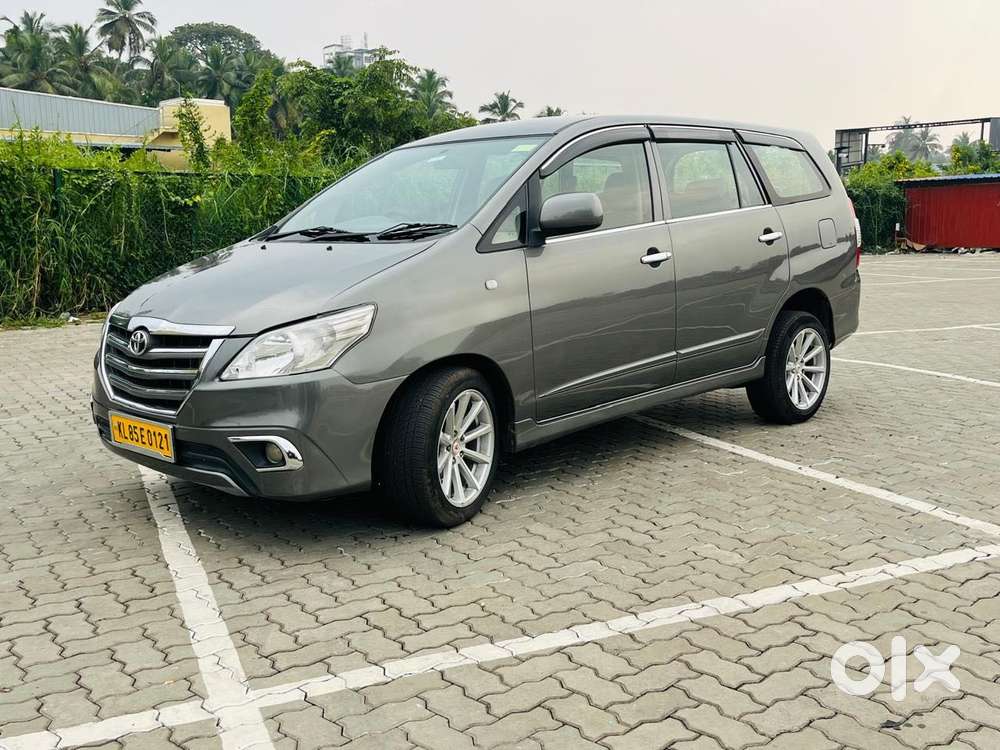 Toyota Innova 2.5 Ev (diesel) Ps 7 Seater Bs Iv, 2014, Diesel