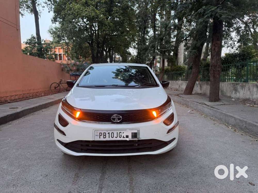 Tata Altroz 1.2 Xm, 2023, Petrol