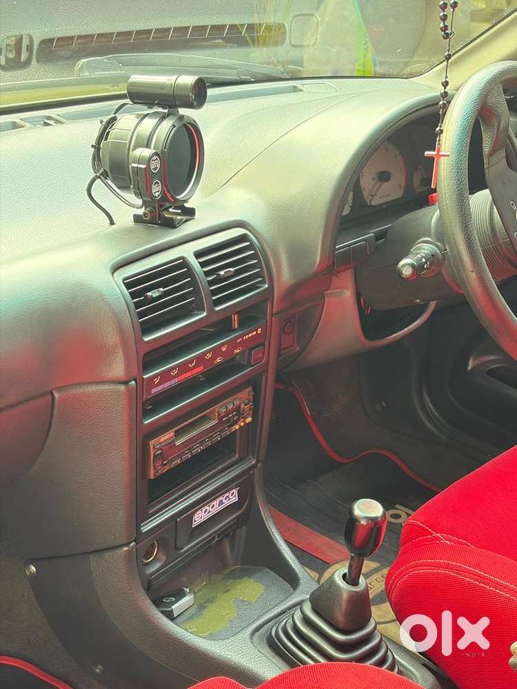 Maruti Suzuki Esteem 2002 Petrol Well Maintained