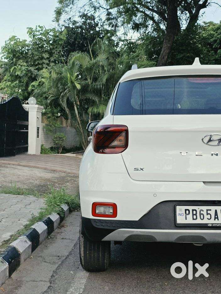 Hyundai Venue Sx Plus Turbo Dct, 2021, Petrol
