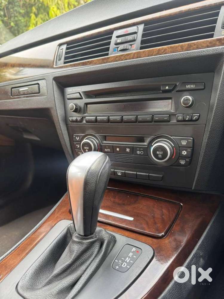 Bmw 3 Series 320i, 2010, Petrol