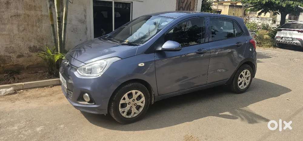 Hyundai Grand I10 2013 Petrol Car