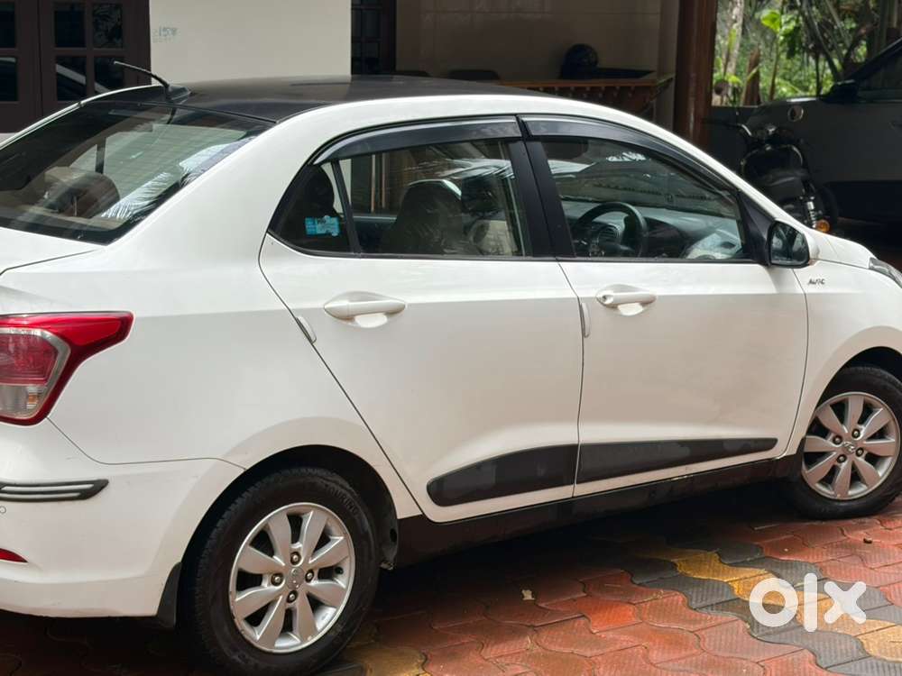 Hyundai Xcent 2016