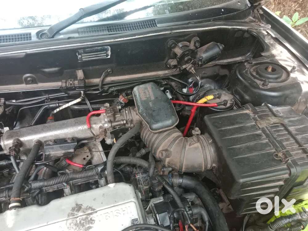 Mitsubishi Lancer 1.5  2003