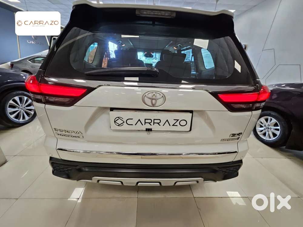 Toyota Innova Hycross 2.0 Zx Hybrid 7 Str, 2024, Petrol