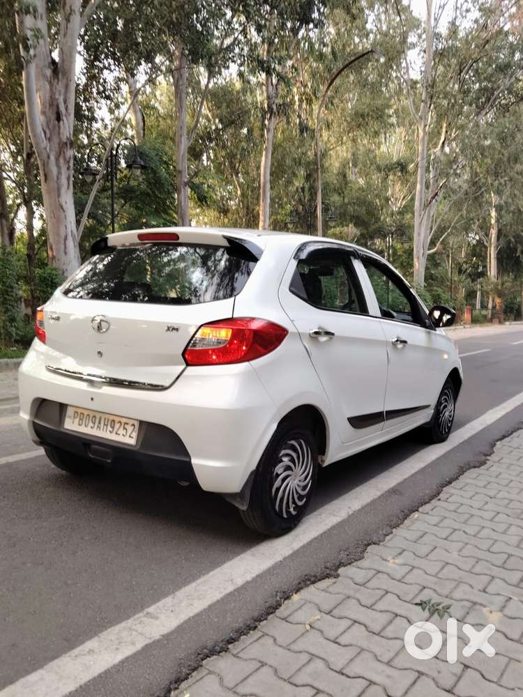Tata Tiago 1.2 Revotron Xm, 2019, Petrol