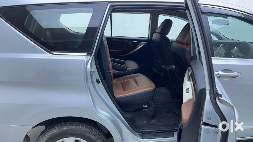 Toyota Innova Crysta 2.4 G Mt 7 Str, 2019, Diesel