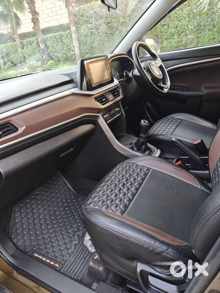Maruti Suzuki Brezza 1.5 Zxi Plus Smart Hybrid Dual Tone, 2022, Petr..
