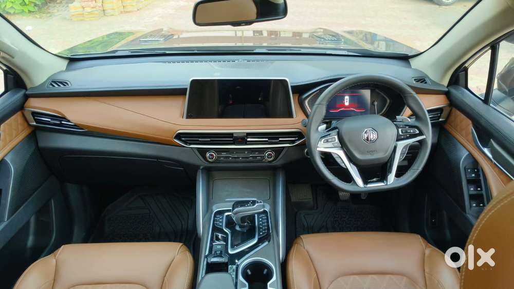 Mg Gloster Savvy 4x2 7str, 2024, Diesel