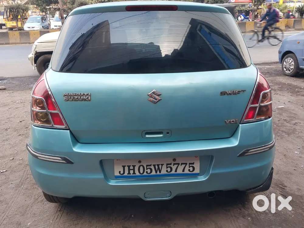 Maruti Suzuki Swift 2010