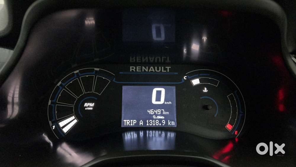 Renault Triber Rxt, 2022, Petrol