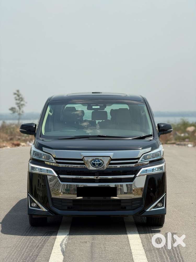 Toyota Vellfire Vip – Executive Lounge, 2023, Petrol