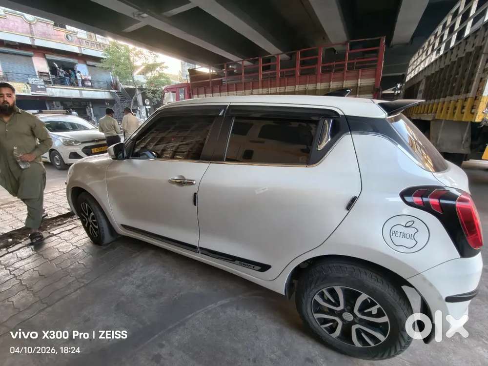 Maruti Suzuki Swift 2022 Petrol 83500 Km Driven