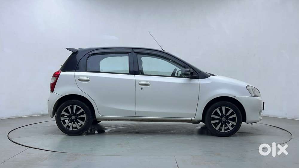 Toyota Etios Liva V, 2016, Petrol