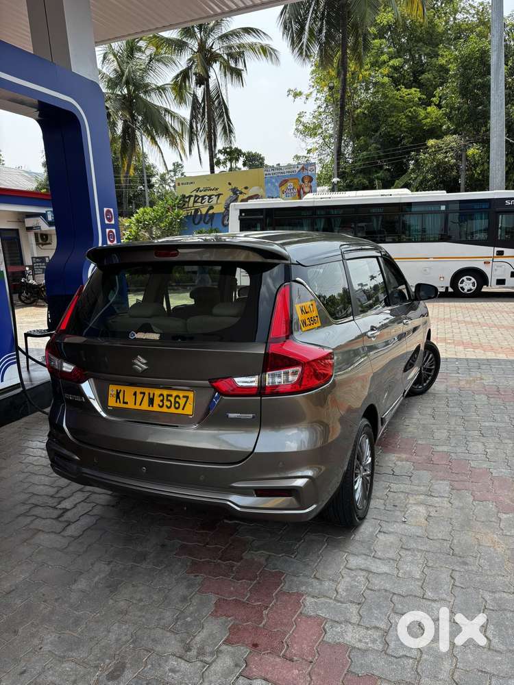 Maruti Suzuki Ertiga Vxi Shvs, 2022, Petrol