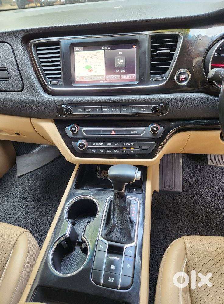 Kia Carnival Limousine Plus 7 Str, 2021, Diesel