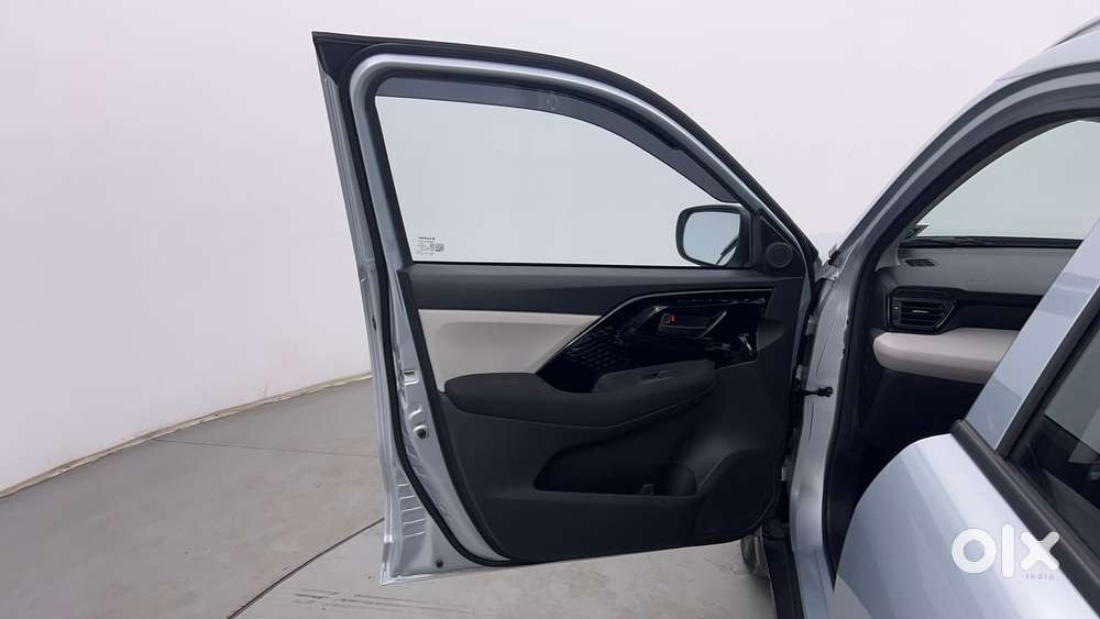 Maruti Suzuki Grand Vitara 1.5 Sigma Smart Hybrid, 2025, Petrol