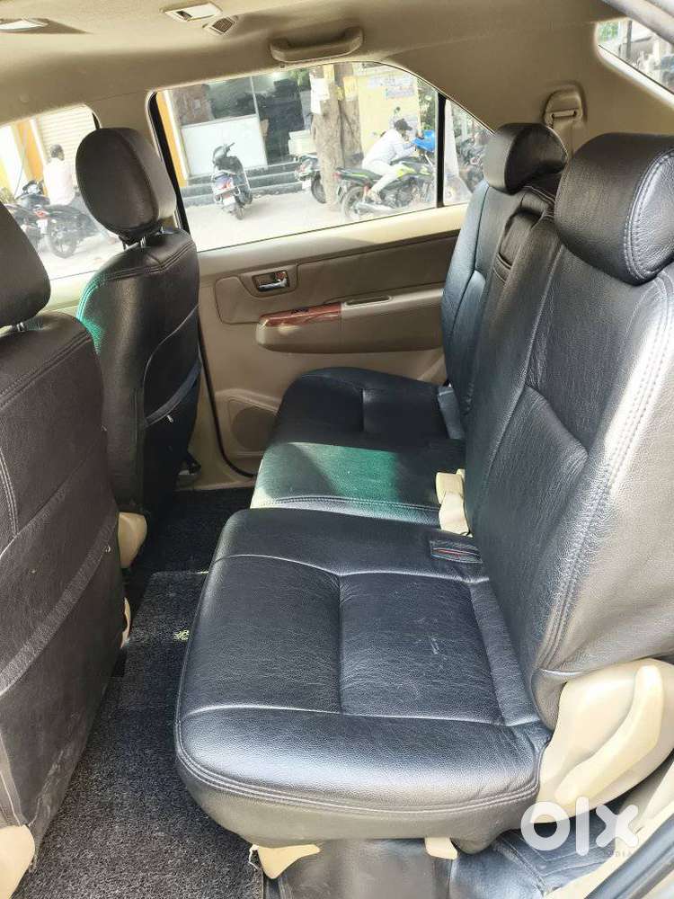 Toyota Fortuner 3.0 4x4 Manual, 2011, Diesel